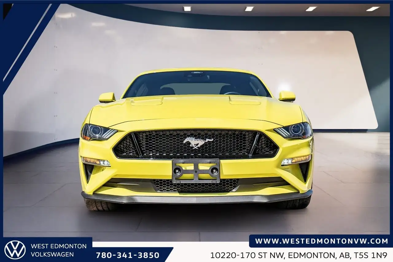 Ford Mustang снимка Ford Mustang