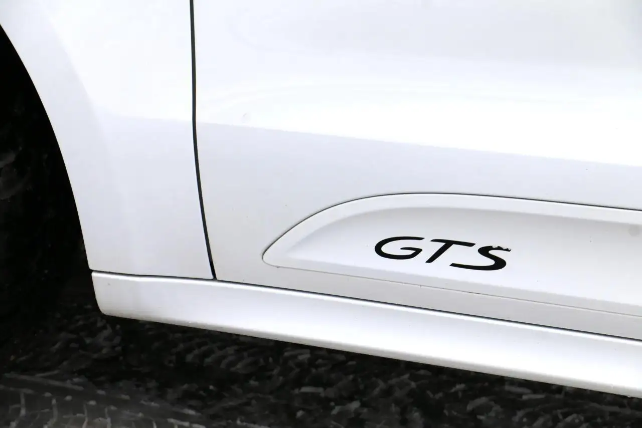 Porsche Macan снимка Porsche Macan