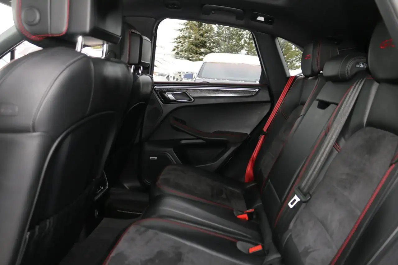 Porsche Macan снимка Porsche Macan
