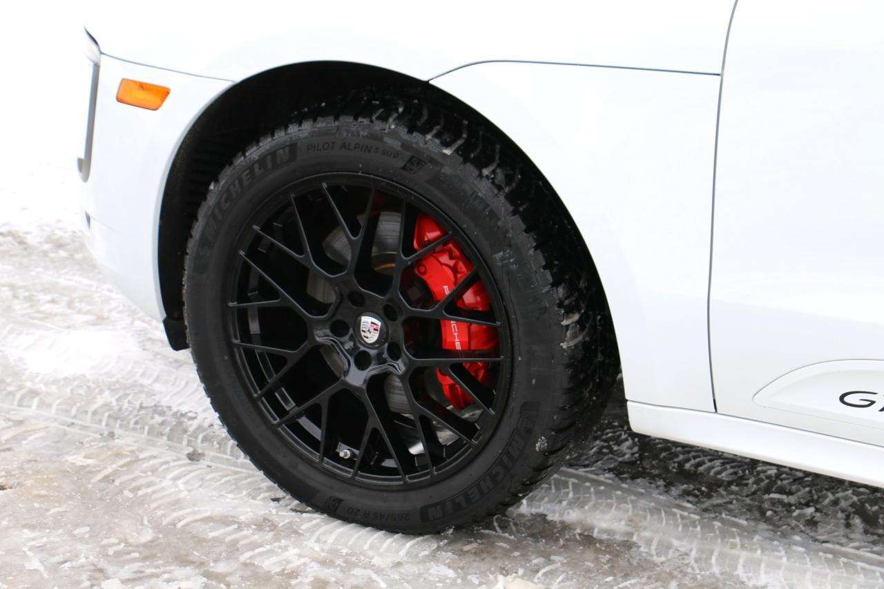 2018 Porsche Macan GTS - PANOROOF|NAVI|360CAM|BLINDSPOT thumb 6