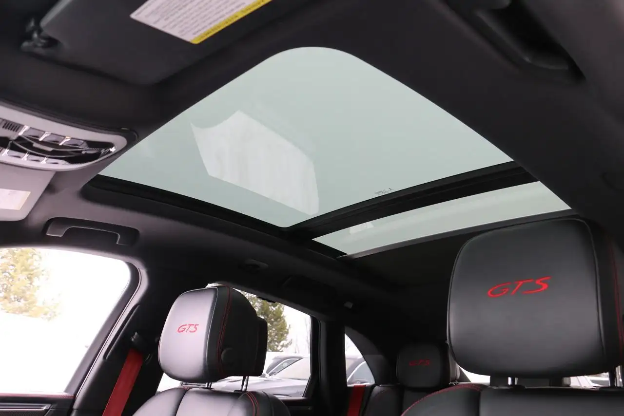 Porsche Macan снимка Porsche Macan