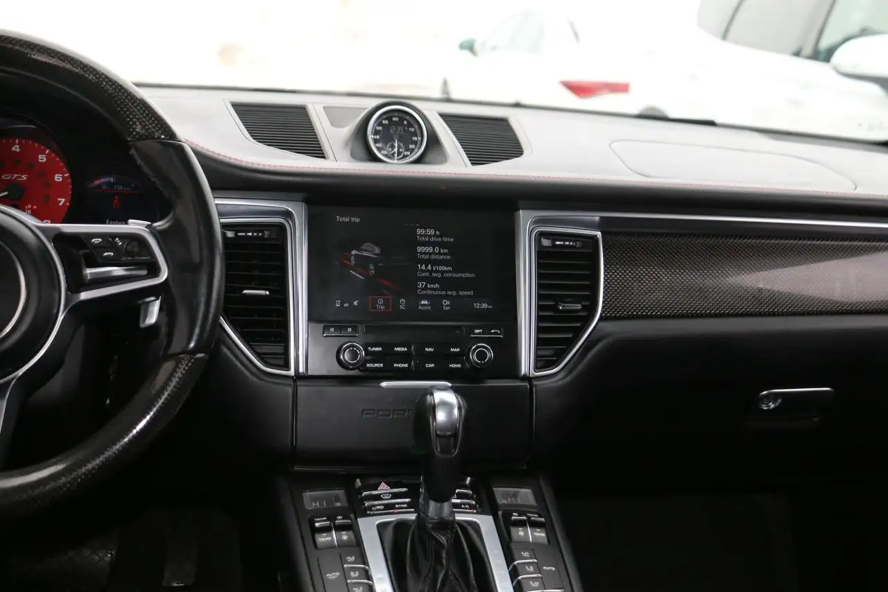 Porsche Macan снимка Porsche Macan