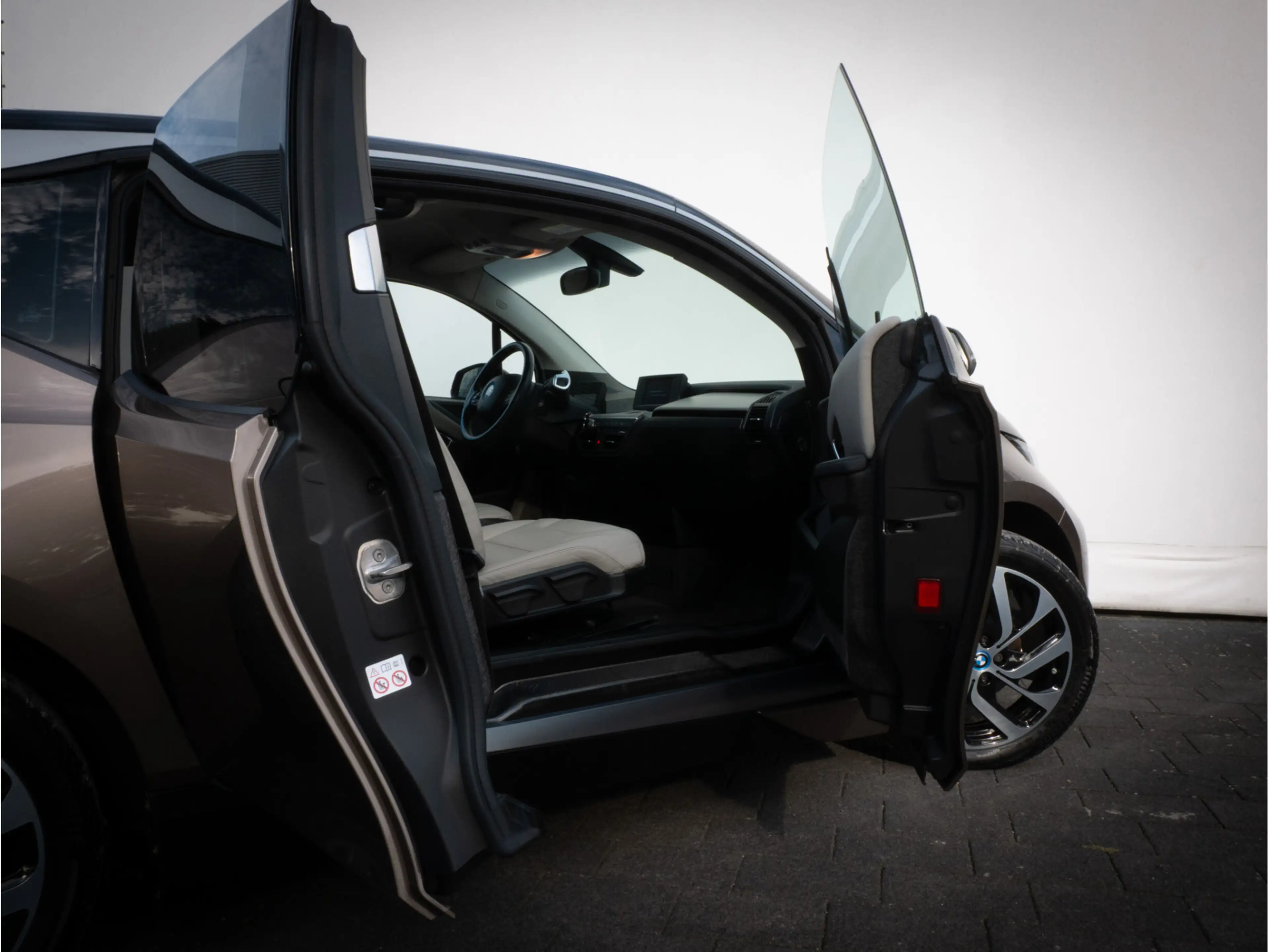 BMW i3 Basis 120Ah 42 kWh SOH 96% Leer/ Stoelverwarming/ — photo 42