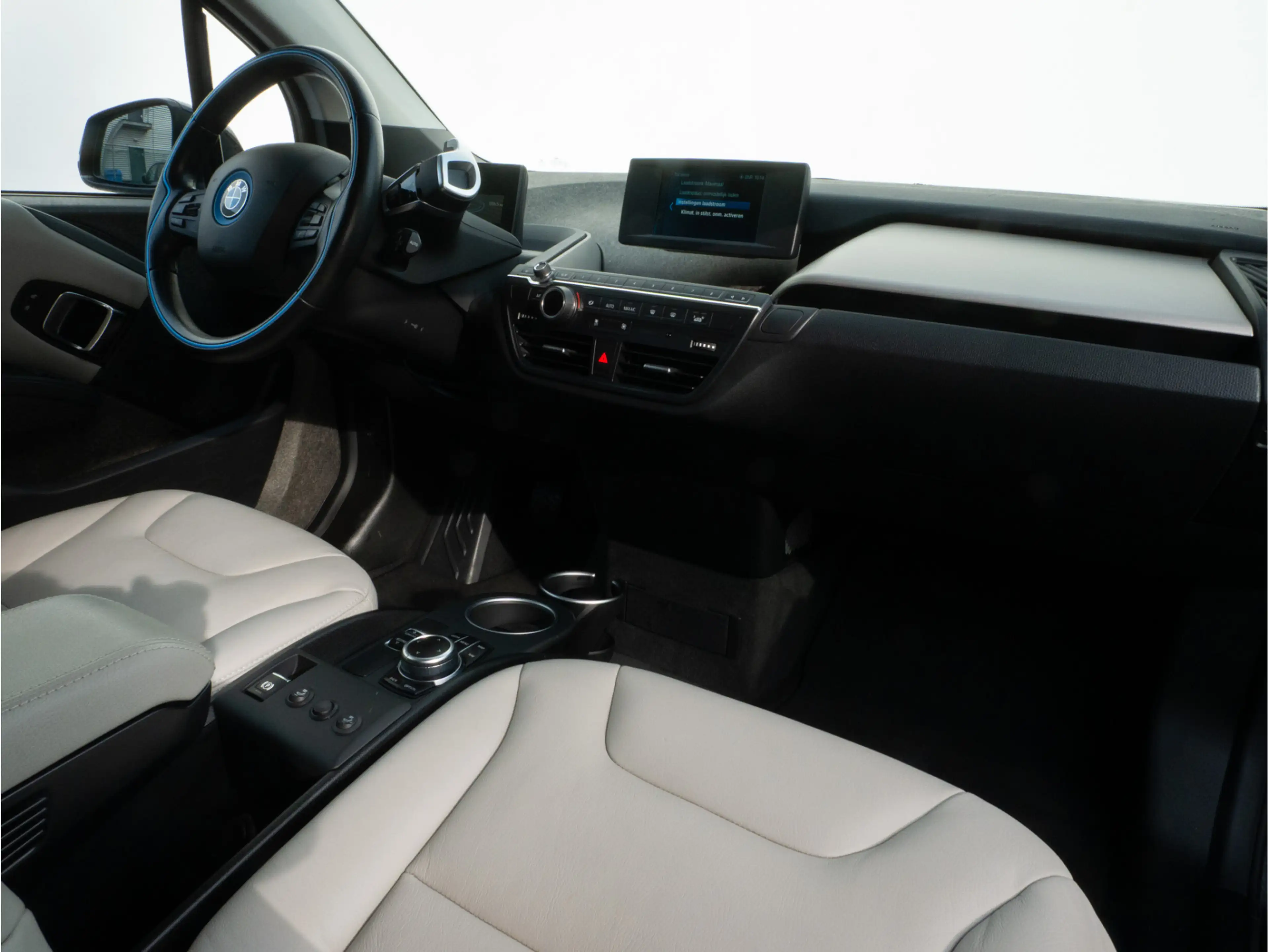 BMW i3 Basis 120Ah 42 kWh SOH 96% Leer/ Stoelverwarming/ — photo 3
