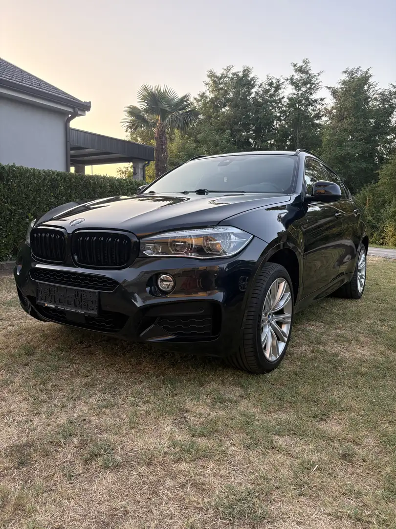 BMW X6 xDrive40d Sport Activity Coupé Aut. Schwarz - 1