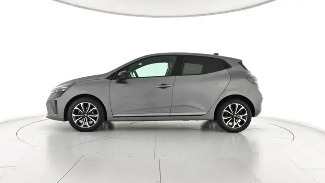 Renault Clio view 4