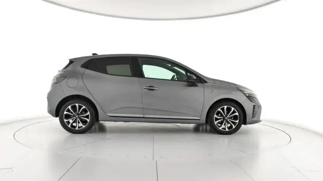 Renault Clio view 3