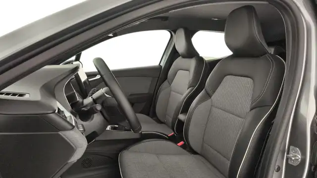 Renault Clio view 12