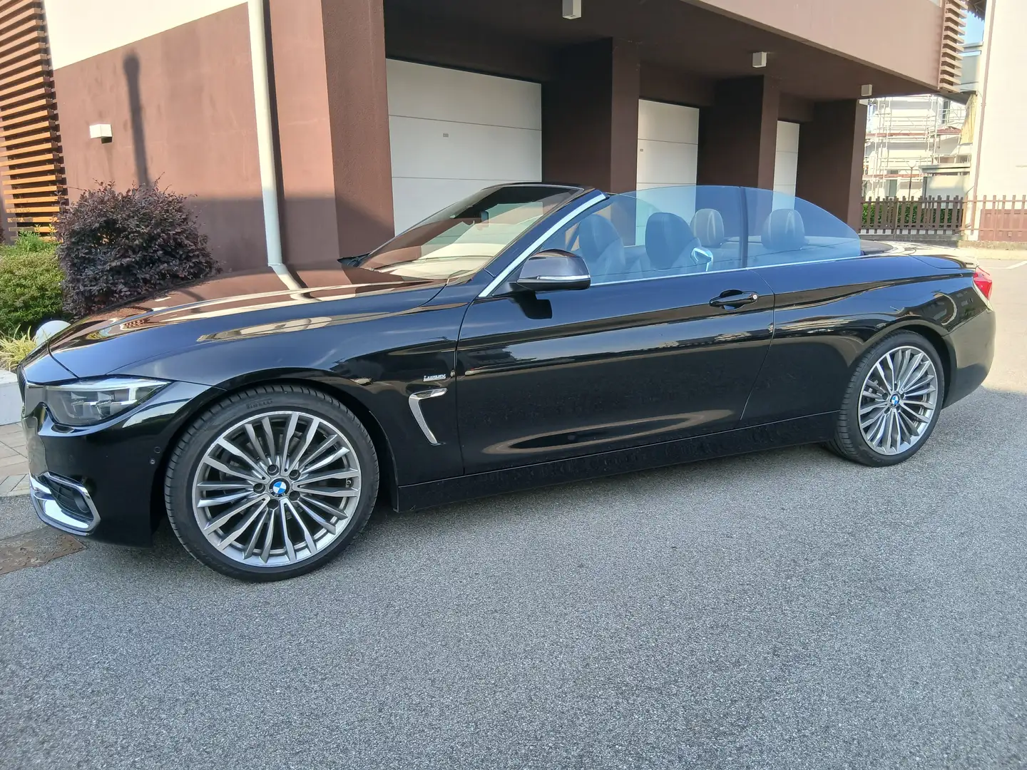 BMW 420 d Cabrio Luxury 190cv auto tua a € 312 mese Nero - 1