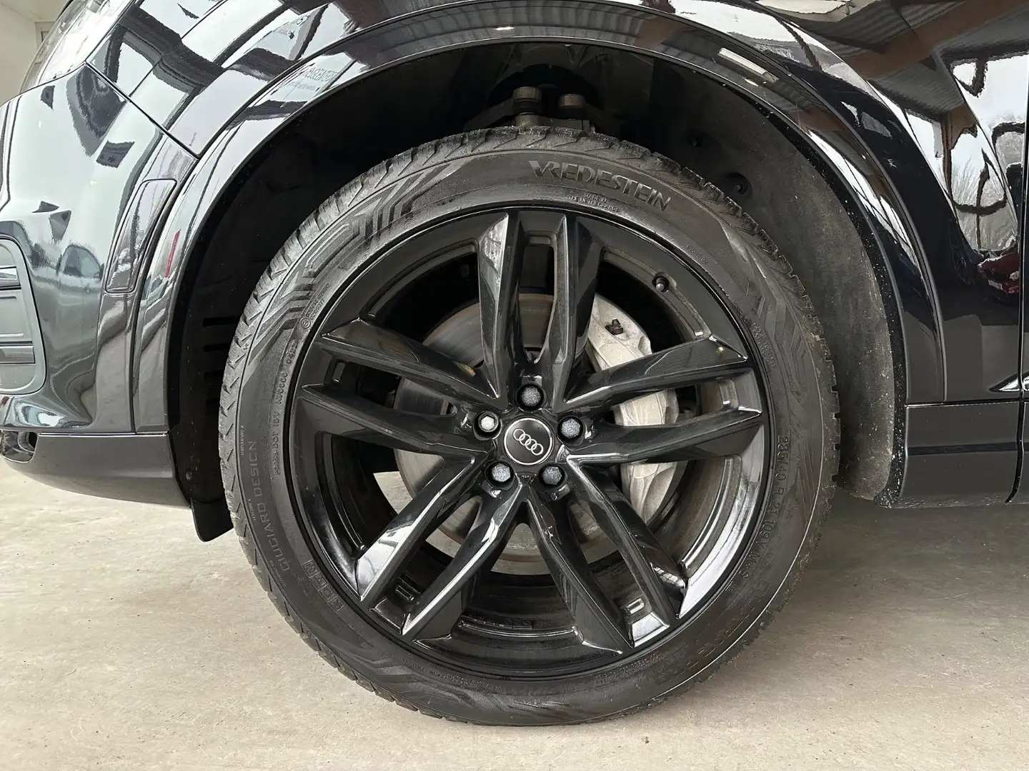 Audi Q7 3.0 TFSI QUATTRO/BOSE/HUD/ACC/360°/PANO Schwarz - 2