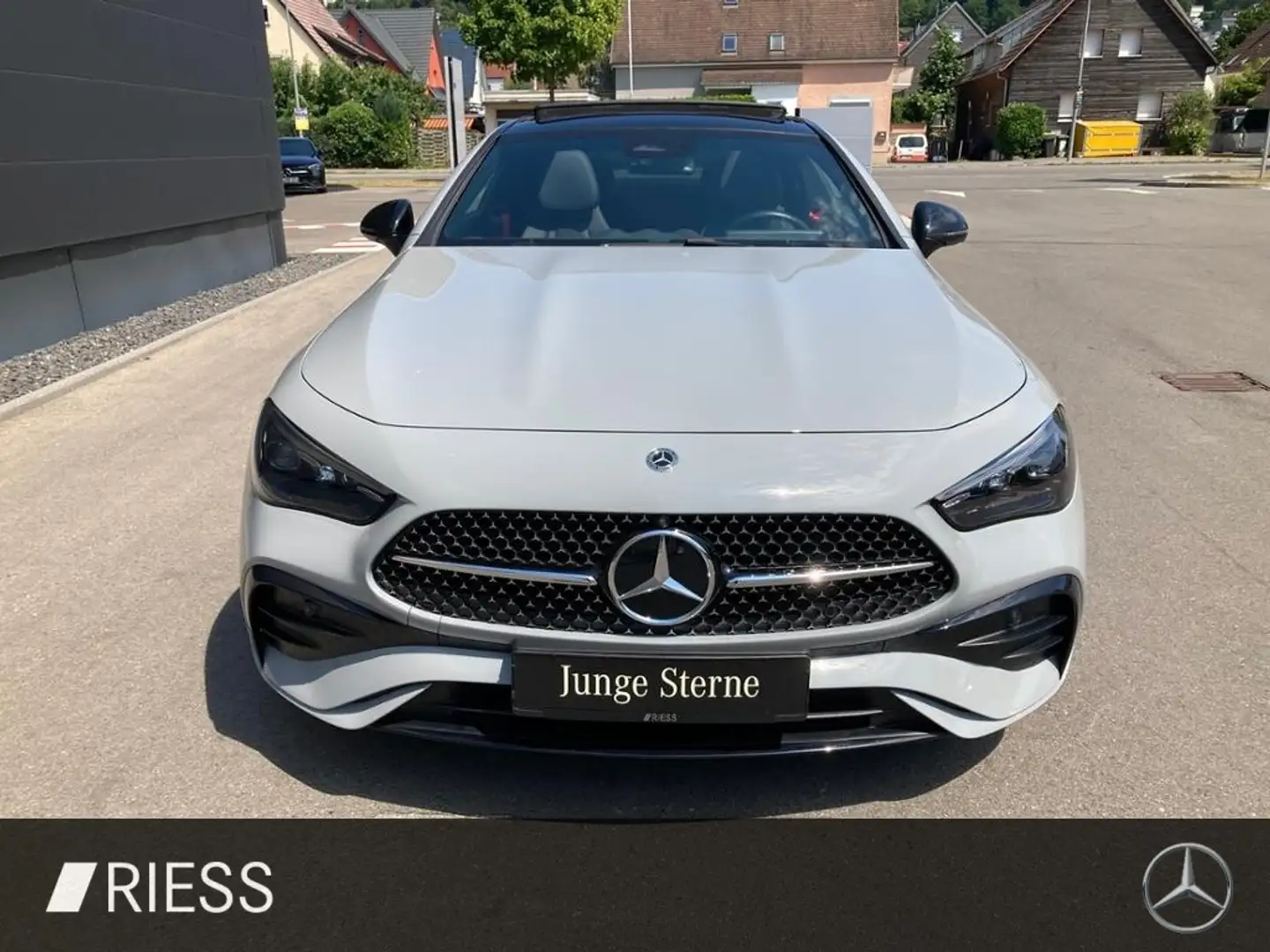 Mercedes-Benz CLE 300 4M Cp AMG PREMIUM+ HUD NIGHT BURM PANO Серый - 2
