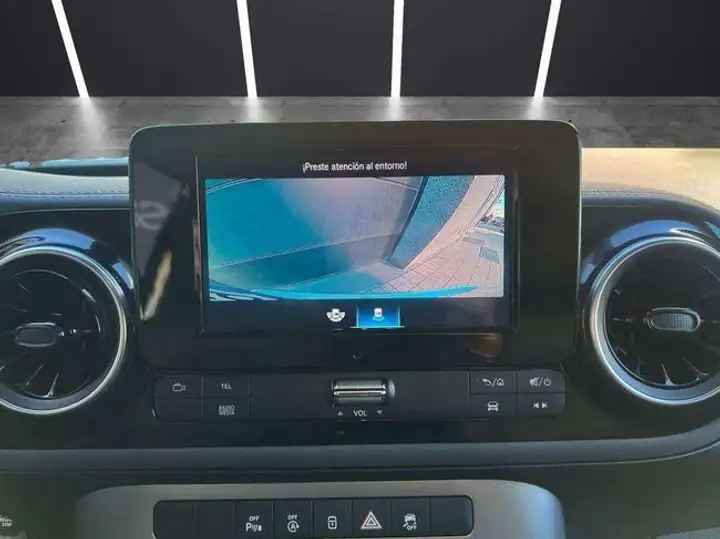 Mercedes-Benz Clase C 2023, foto 12