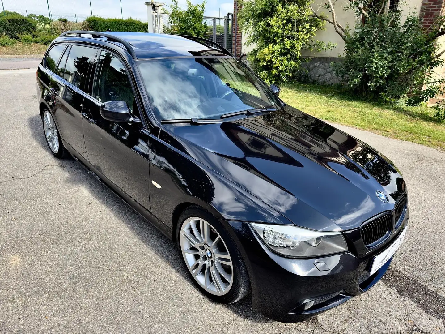 BMW 320 Touring 320d 177 ch Sport Design A Noir - 2