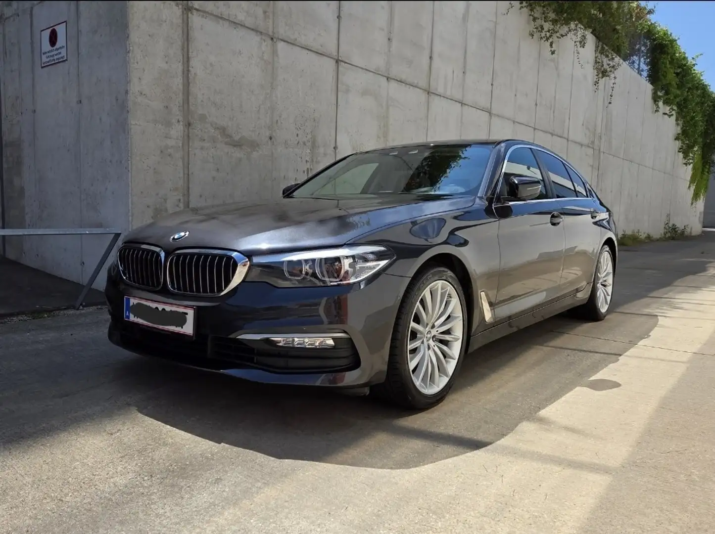 BMW 520 520d Aut. Grau - 2