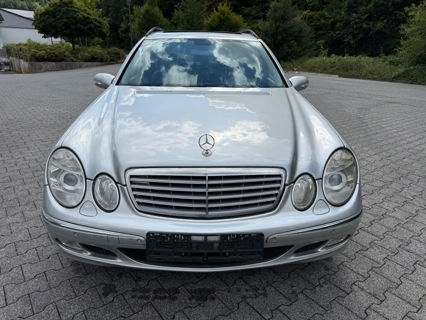 Mercedes-Benz E 270 E -Klasse T-Modell E 270 T CDI Silber - 2