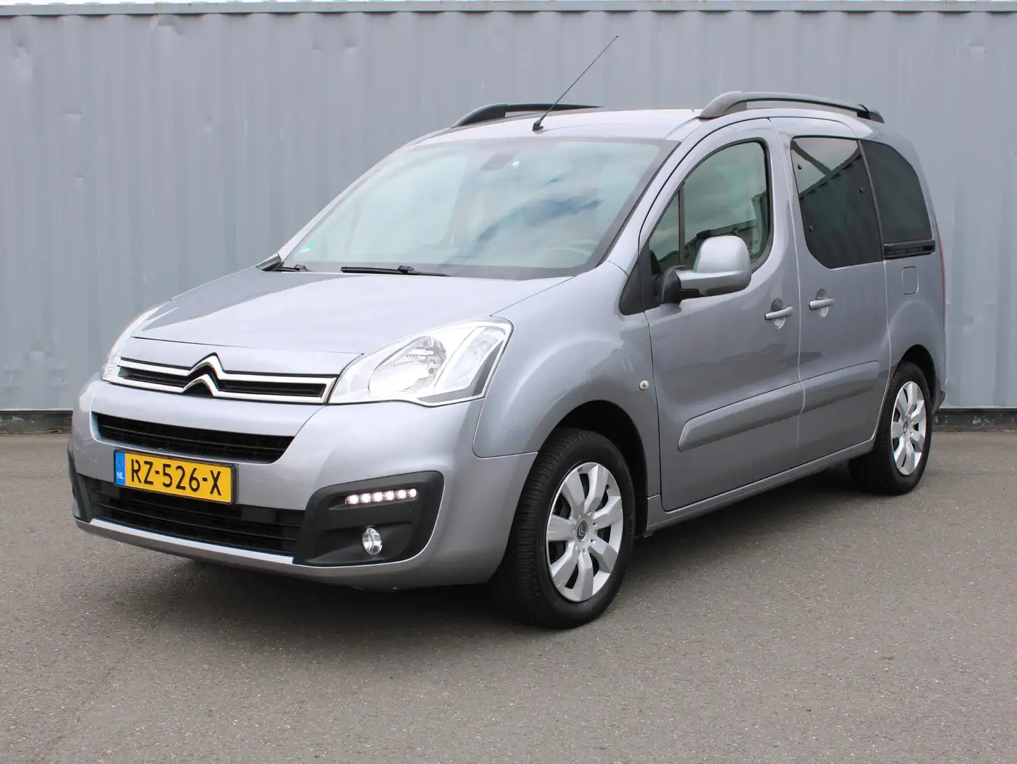 Citroen Berlingo 1.2 PureTech XTR Grijs - 2