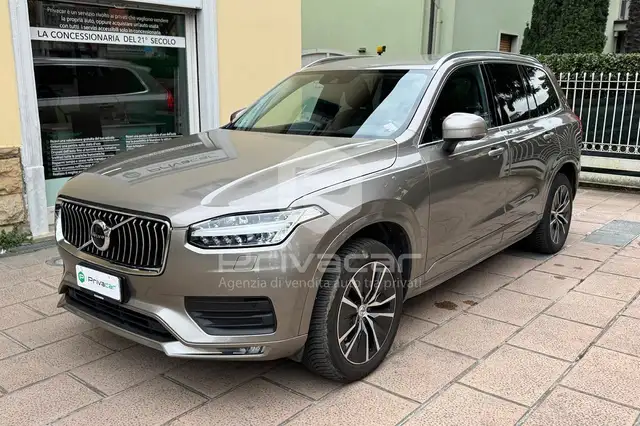 Volvo XC90 XC90 B5 (d) AWD Geartronic 7 posti Momentum Pro