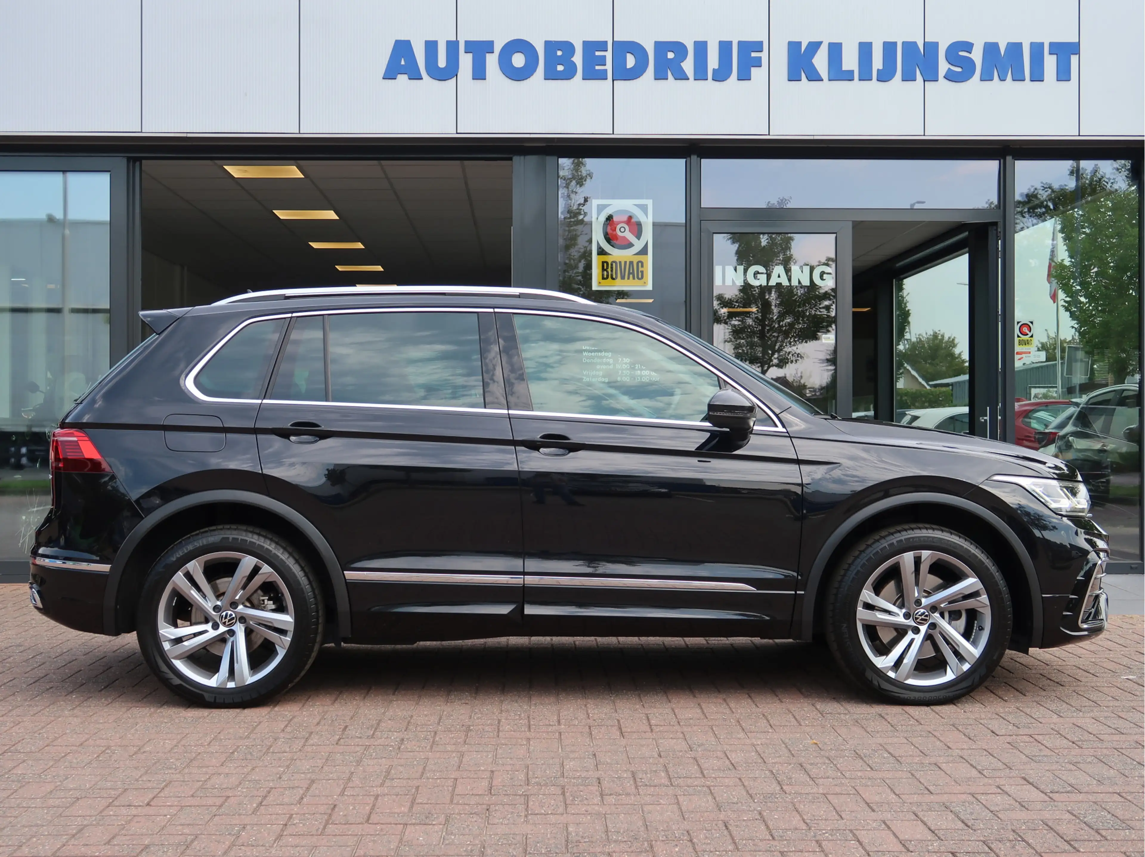 Volkswagen Tiguan 1.4 TSI eHybrid R-Line Business+ | Panorama | Trek — photo 9