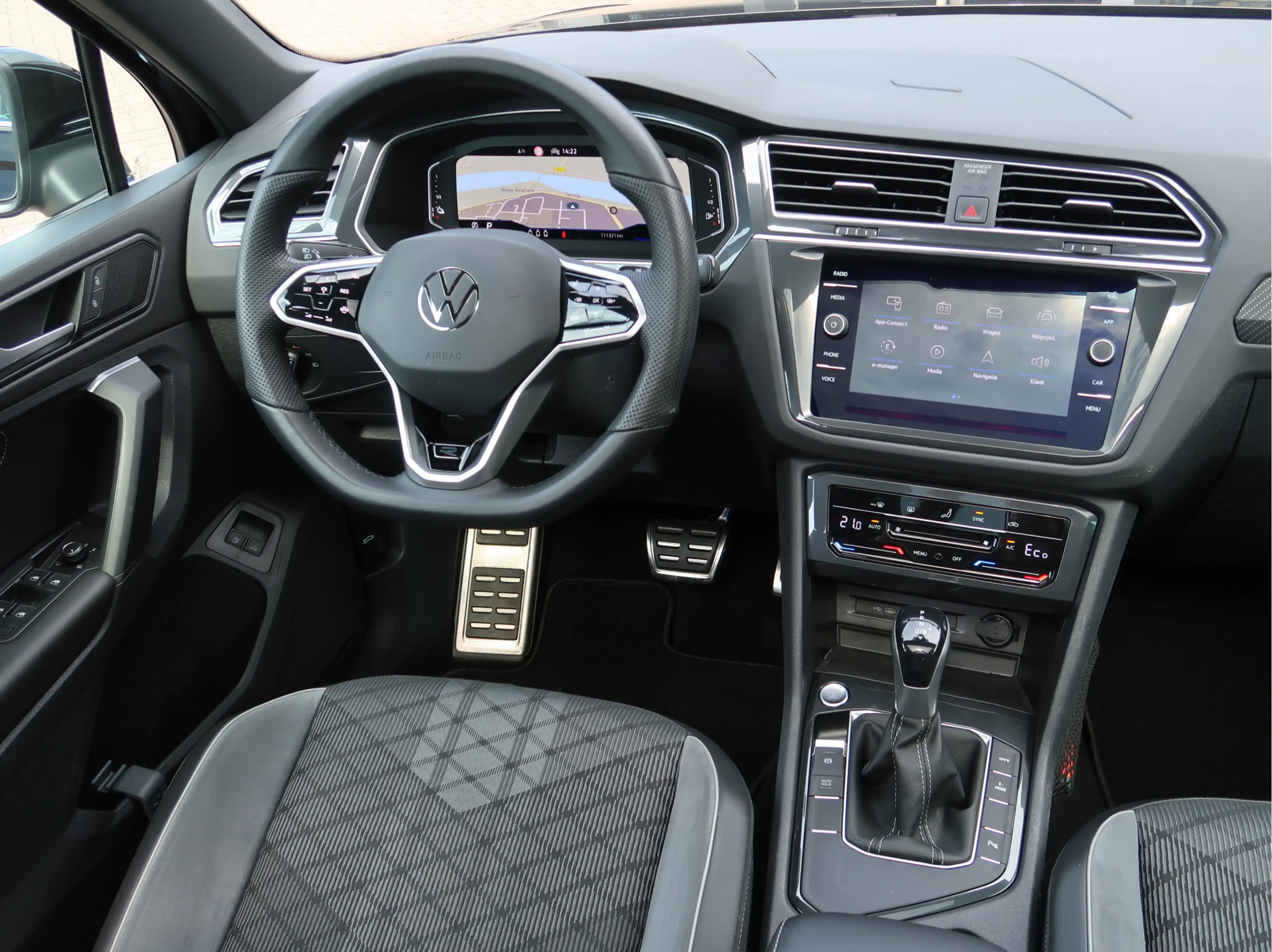 Volkswagen Tiguan 1.4 TSI eHybrid R-Line Business+ | Panorama | Trek — photo 14