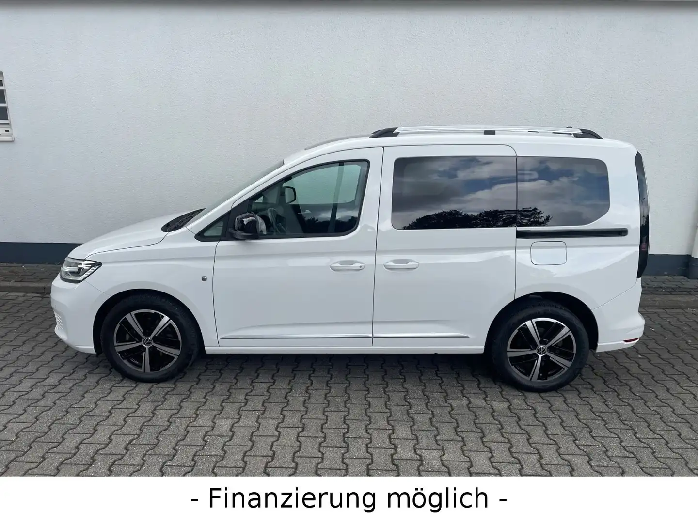 Volkswagen Caddy 2.0 TDI Style / Panorama Dach / AHK Weiß - 2