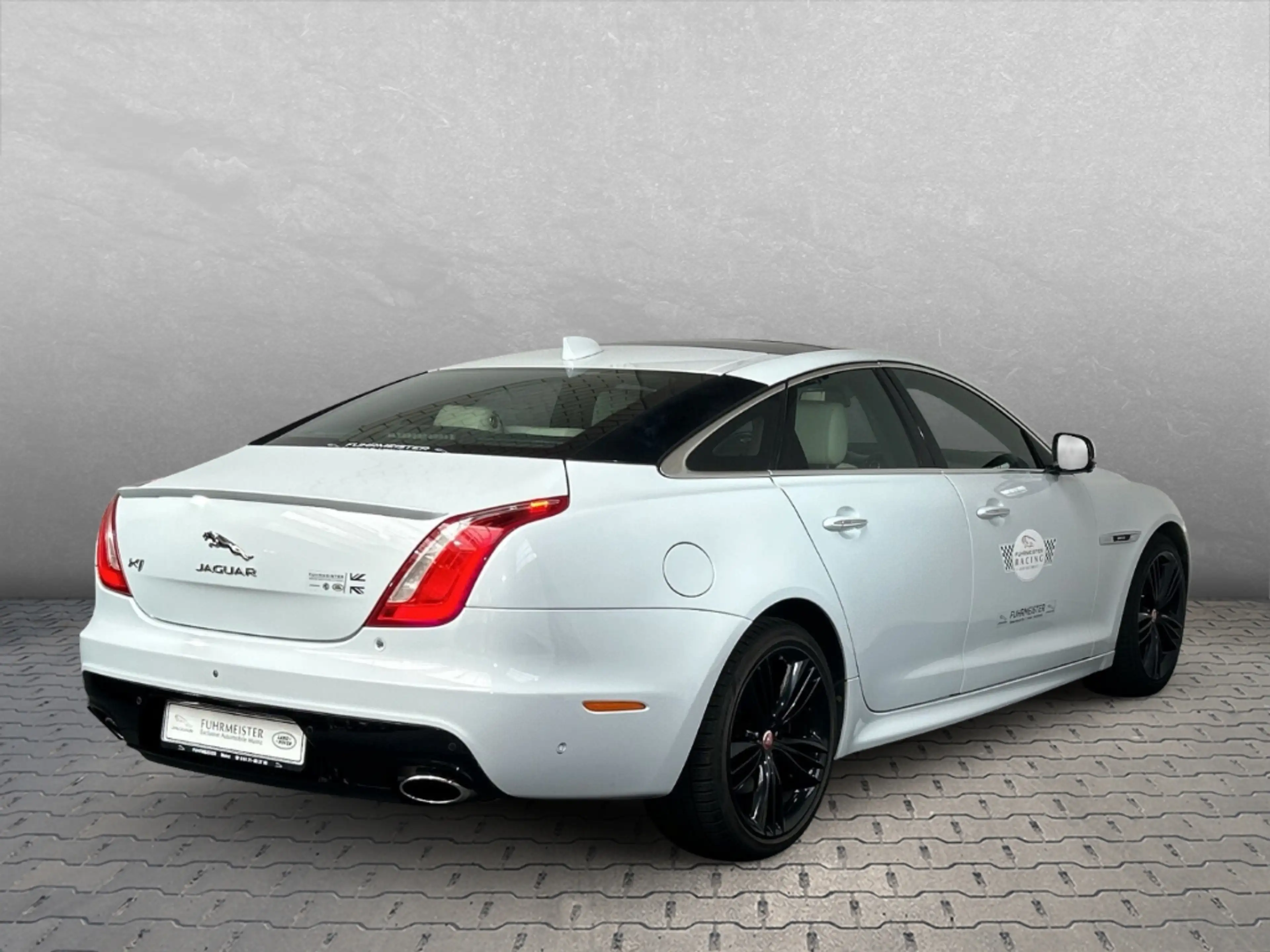 Jaguar XJ R-Sport Surround Kamera ACC DAB — photo 2