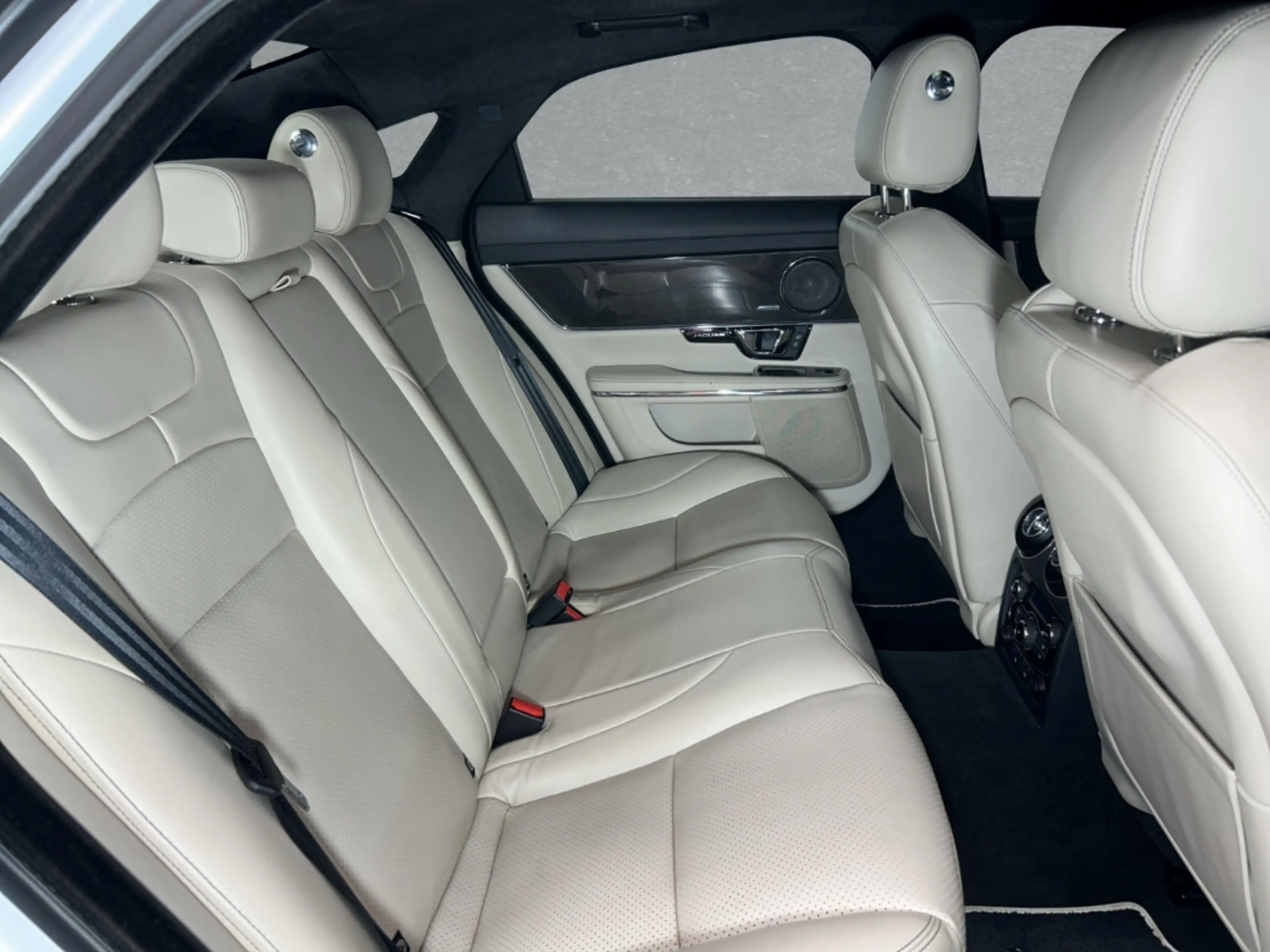 Jaguar XJ R-Sport Surround Kamera ACC DAB — photo 5