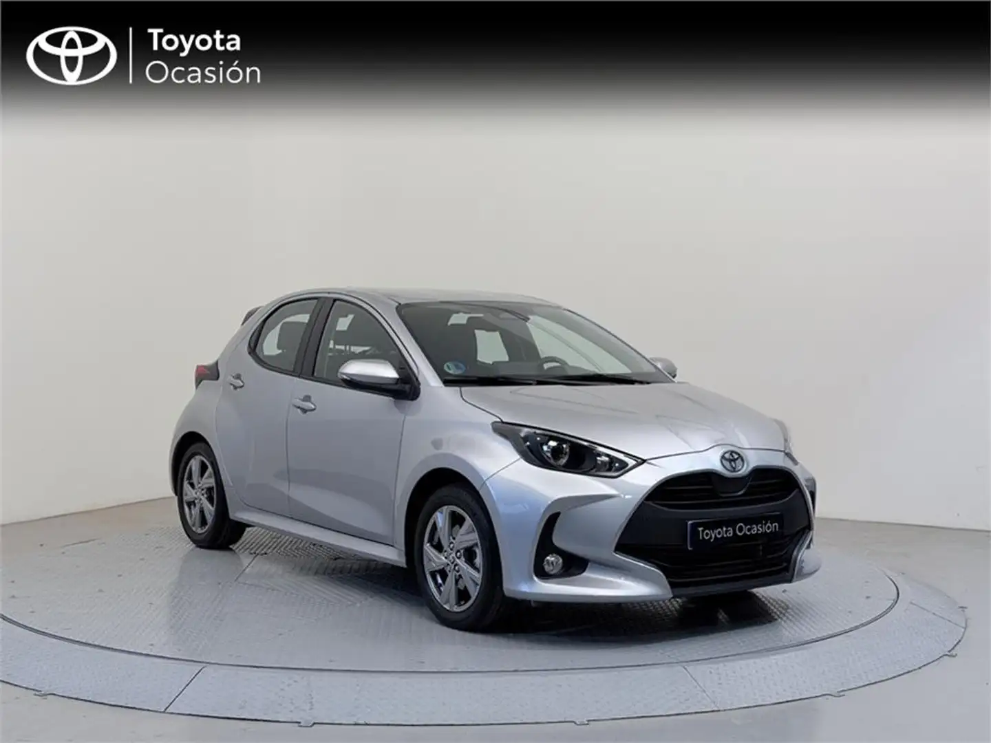 Toyota Yaris ACTIVE PLUS - 2