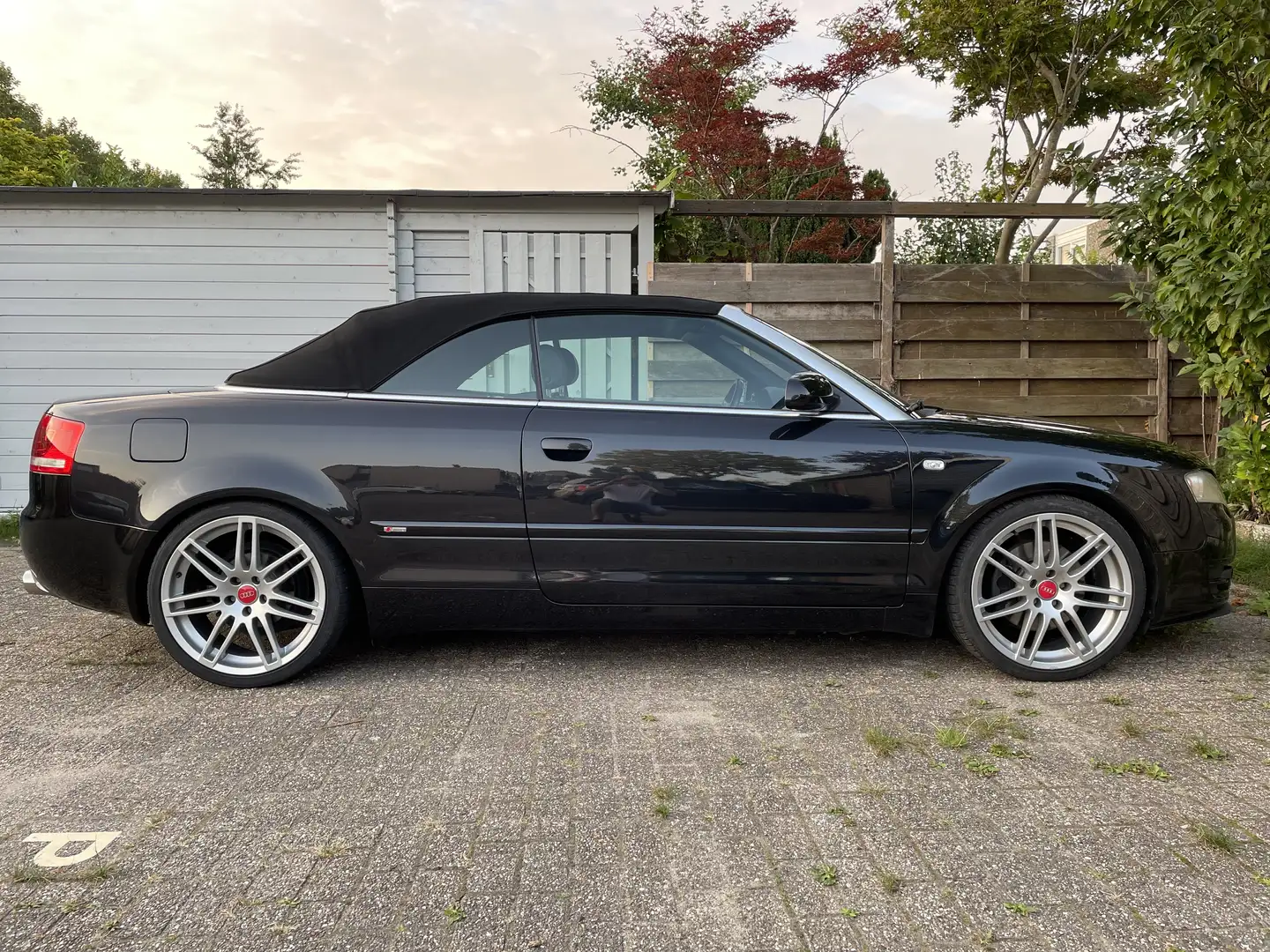 Audi A4 Cabriolet 1.8 Turbo Zwart - 1