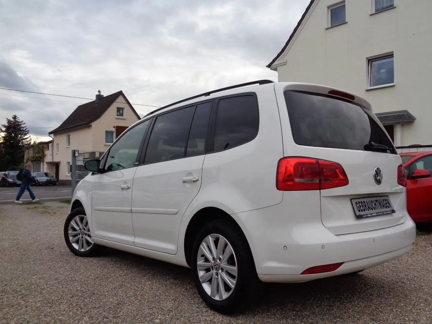 Volkswagen Touran Style BMT Weiß - 2