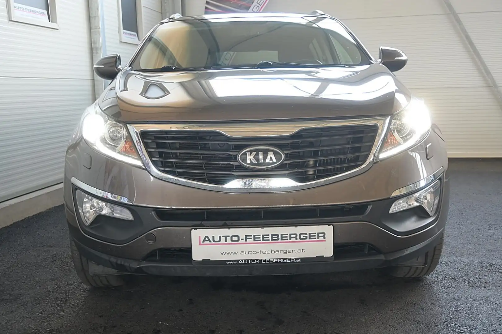 Kia Sportage Active 1,7 CRDi DPF Braun - 2