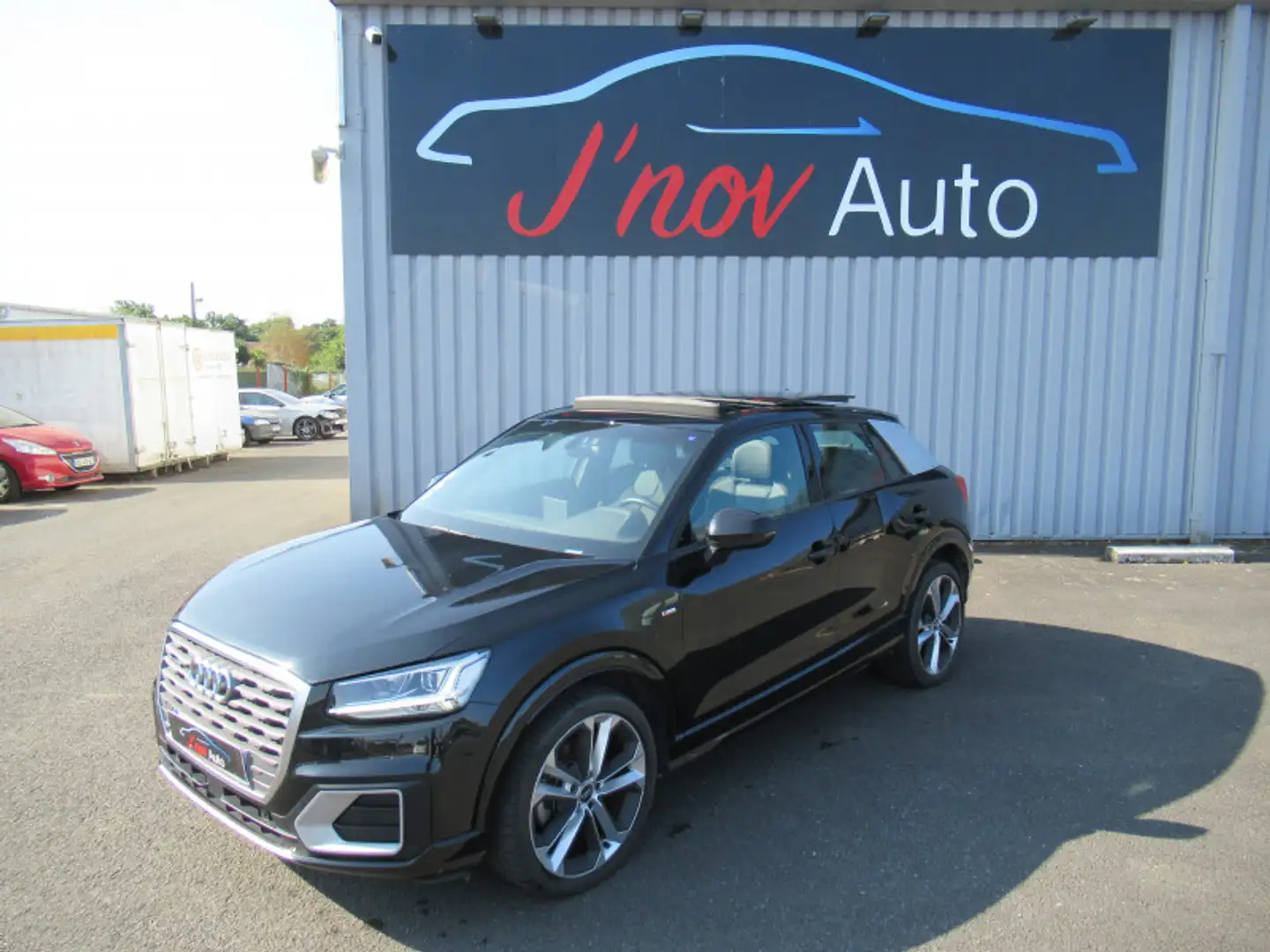 AUDI Q2