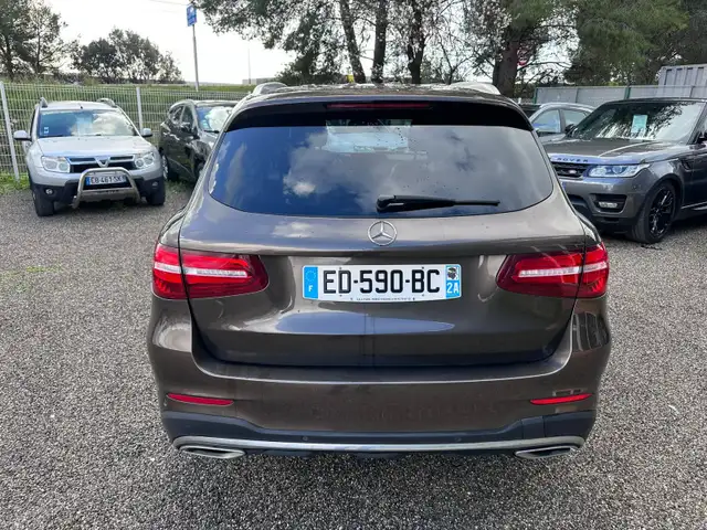 Mercedes-Benz GLC view 5