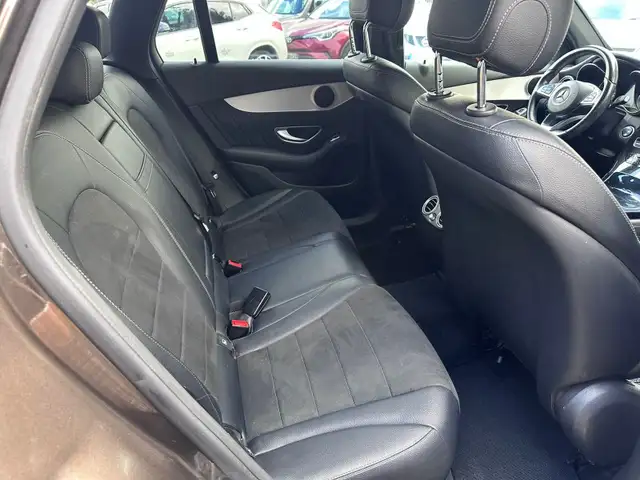 Mercedes-Benz 250 view 10