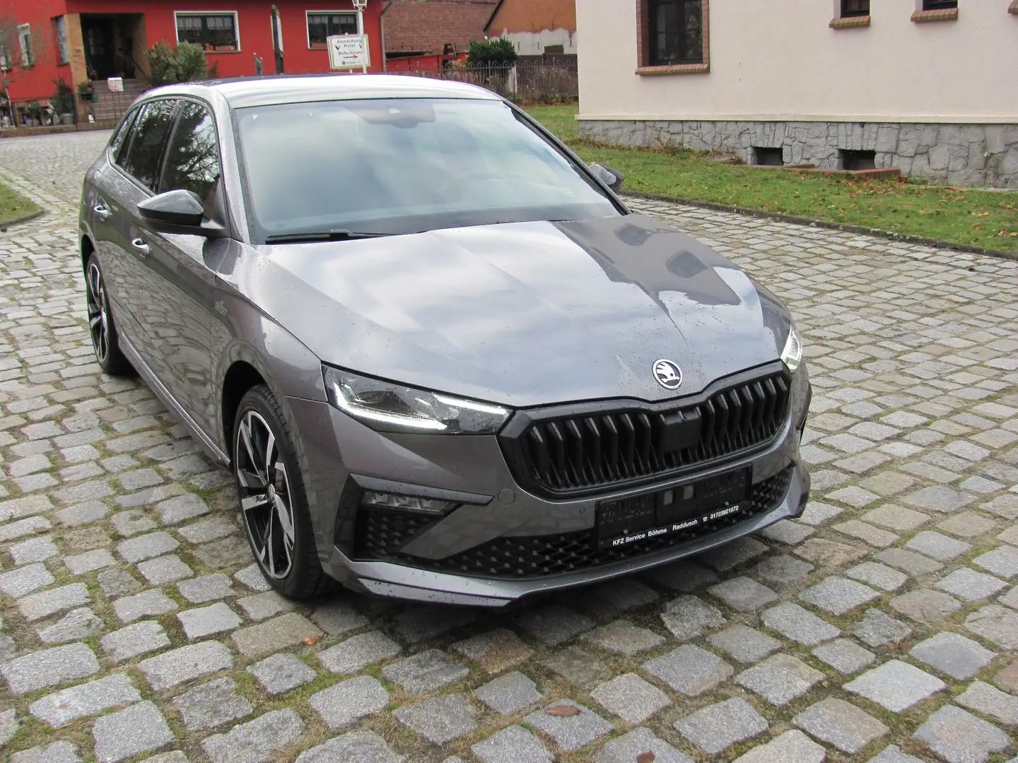 Skoda Scala Monte Carlo 1,0 TSI DSG Matrix Led PDC 18" Šedá - 2