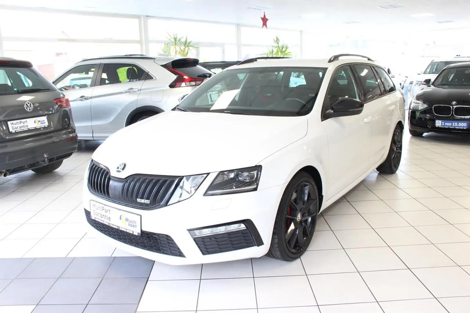Skoda Octavia RS 230PS.AHK.Navi. Blanc - 1