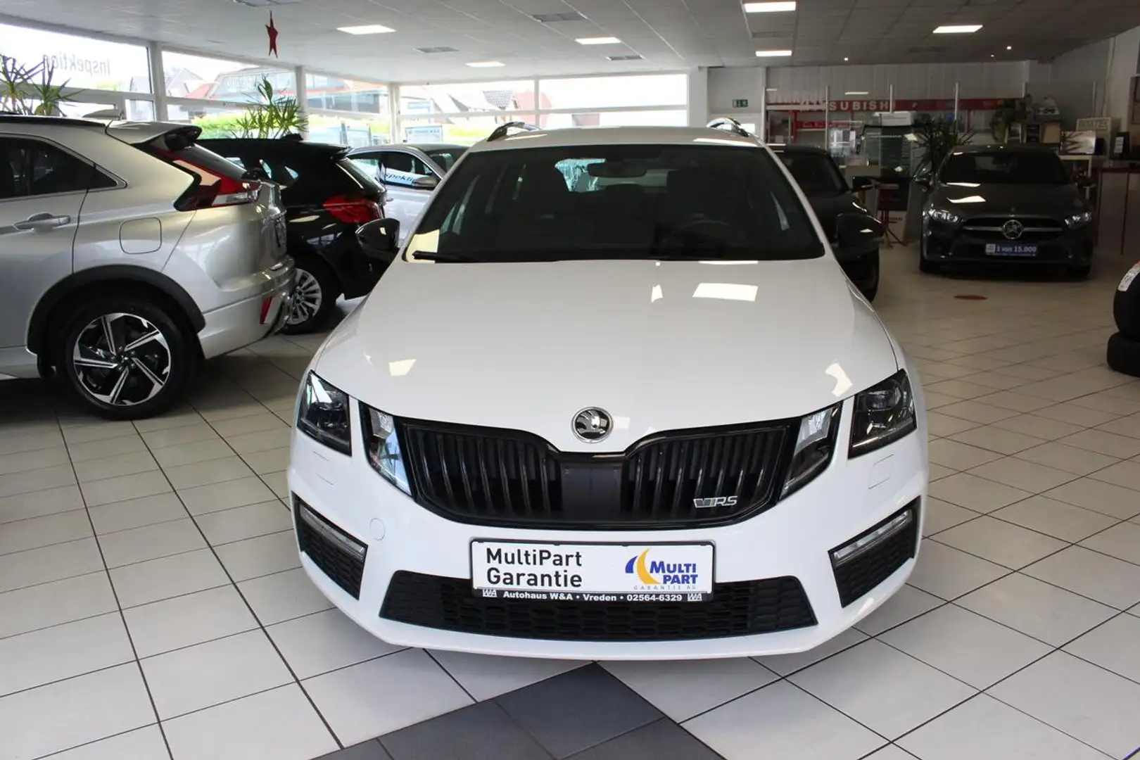 Skoda Octavia RS 230PS.AHK.Navi. Blanc - 2