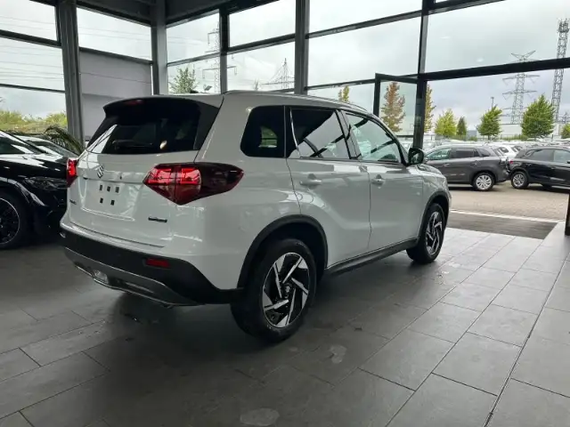 Suzuki Vitara view 5