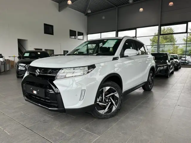 2026 Suzuki Vitara in White for sale