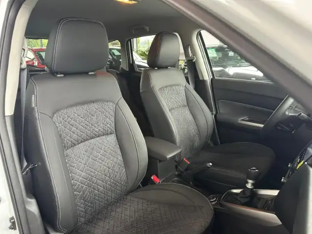 Suzuki Vitara view 15