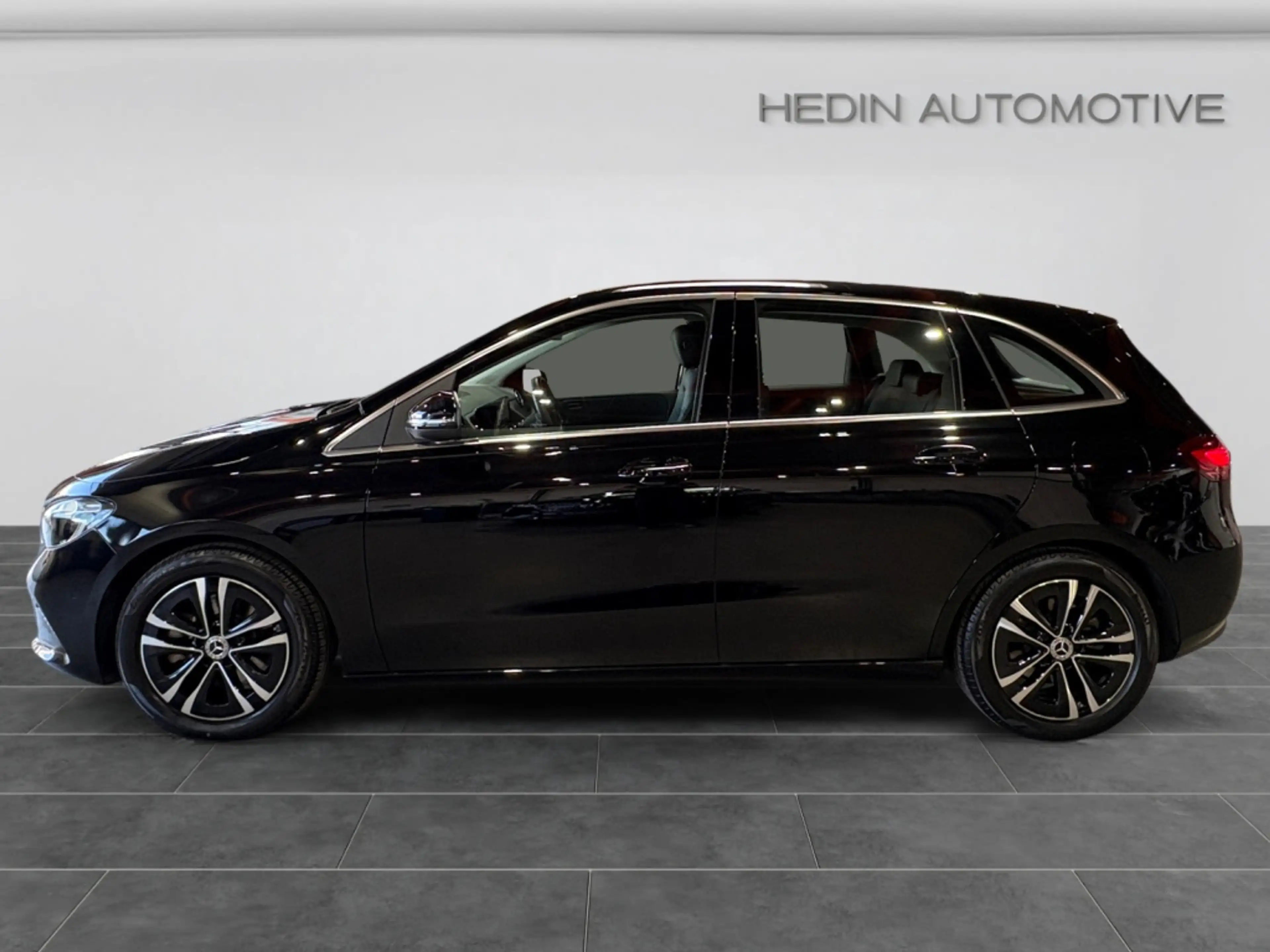 Mercedes-Benz B 220 d PROGRESSIVE|KAM|TOTW|CarPlay|SHZ+LHZ|LED — photo 3