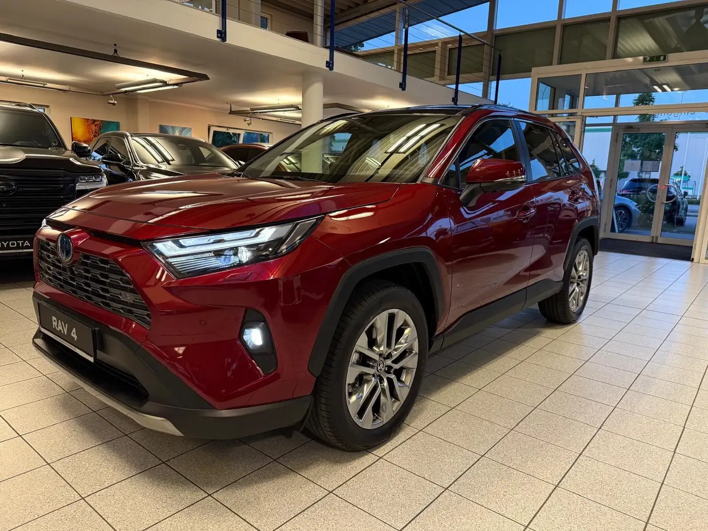 Toyota RAV 4 LOUNGE-4x4-JBL-PANORAMA-360 CAM.-Hybrid Rosso - 2