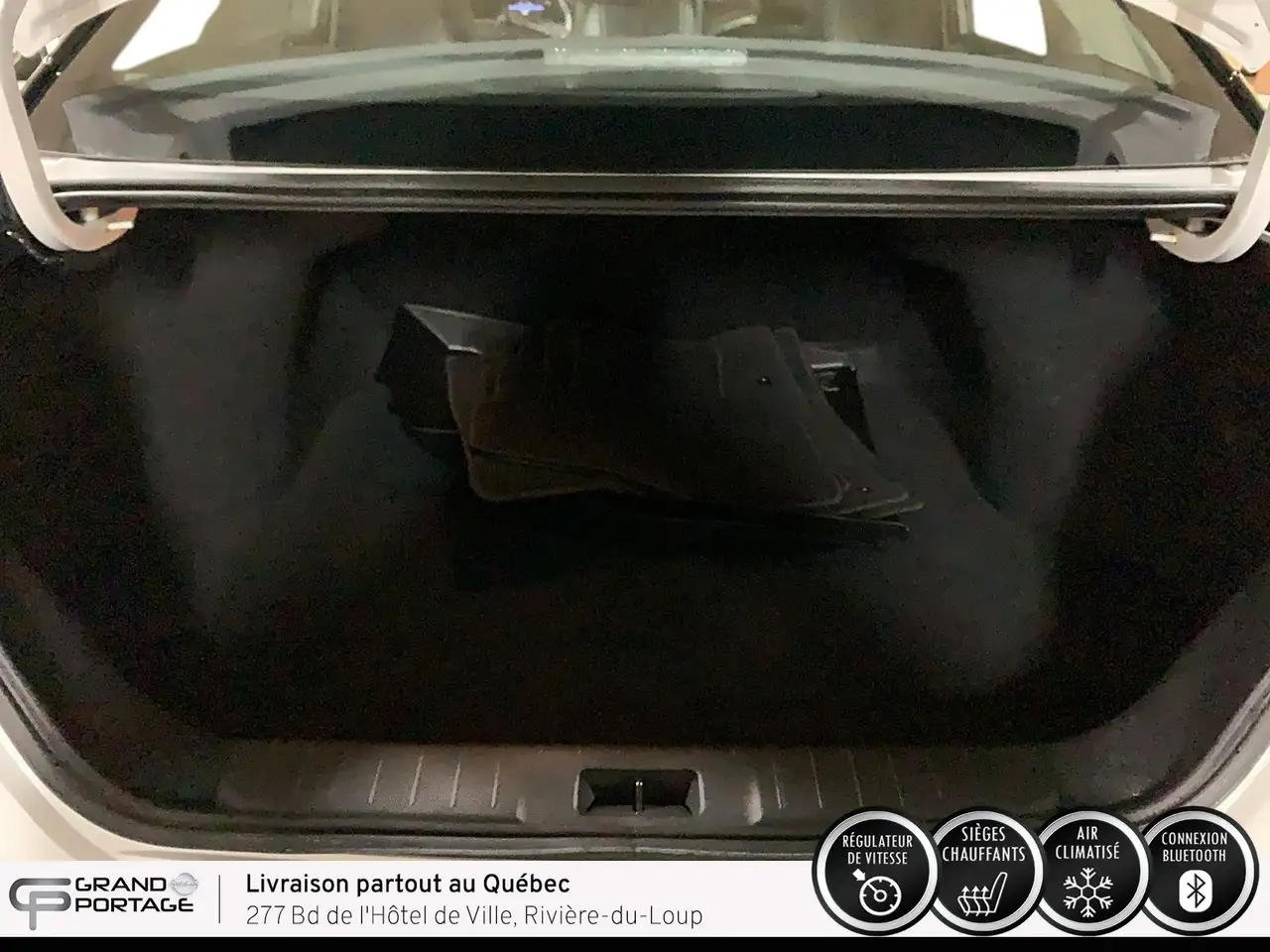 Nissan Sentra снимка Nissan Sentra