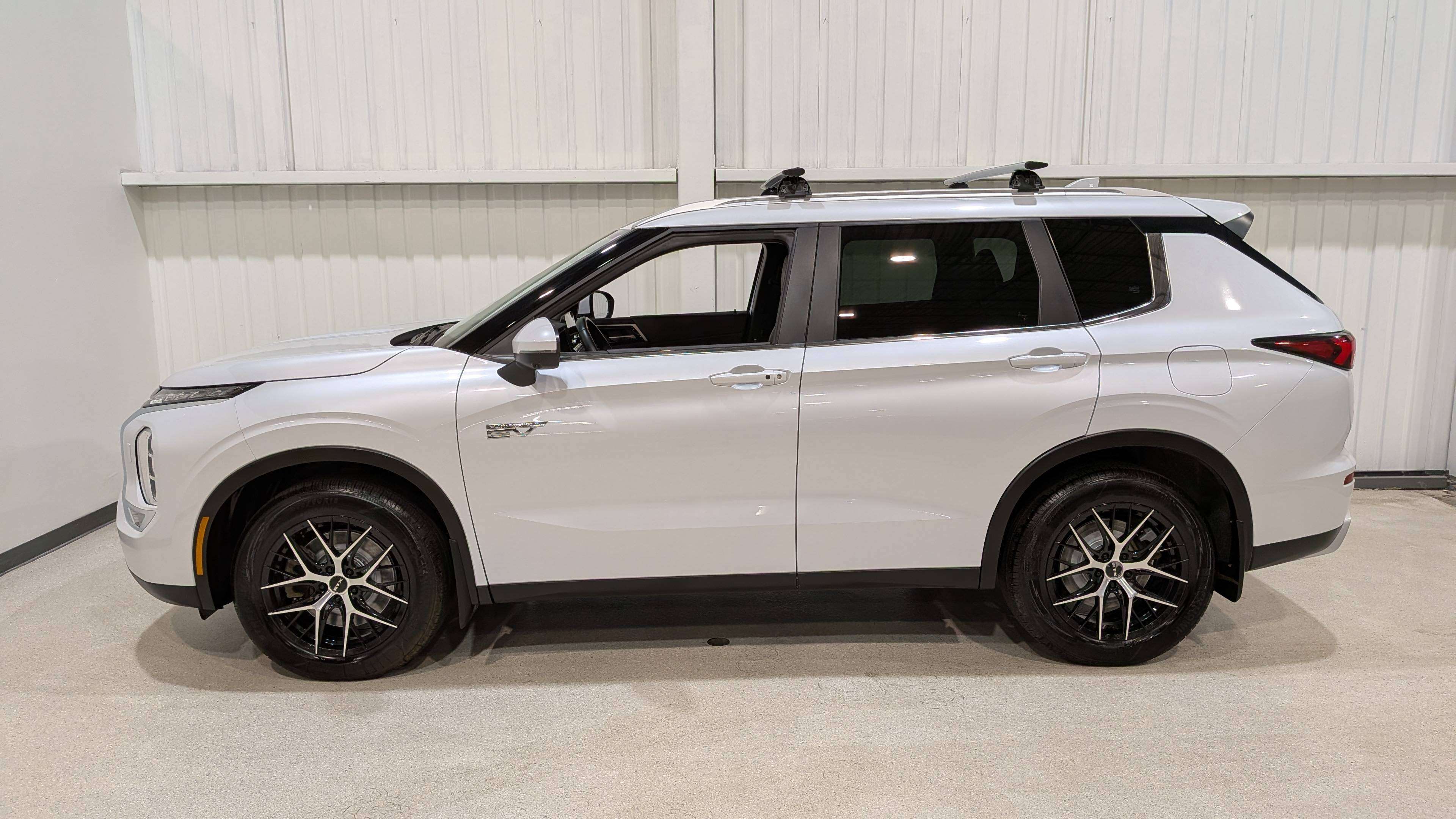 Mitsubishi Outlander 2025