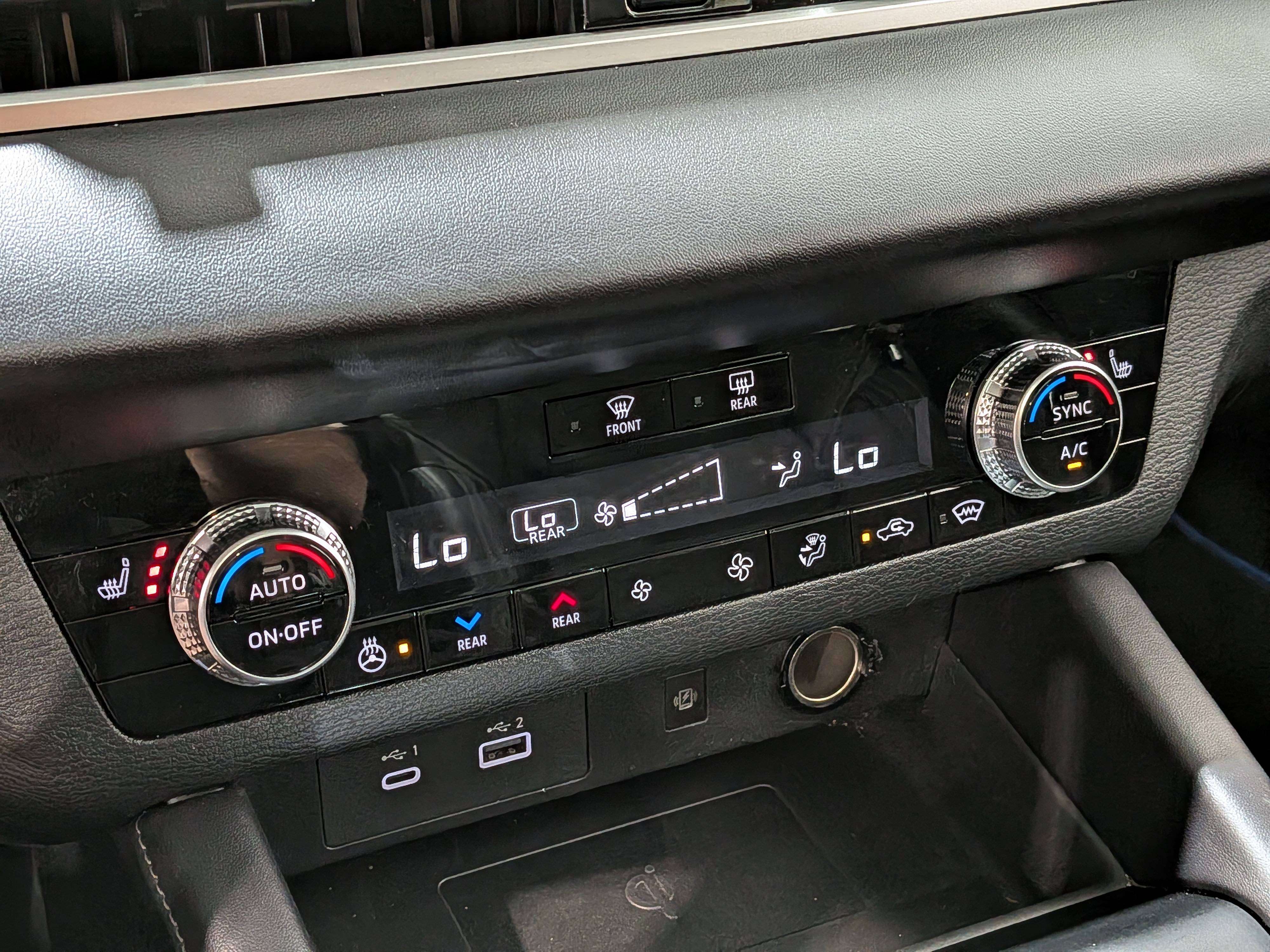 Mitsubishi Outlander 2025