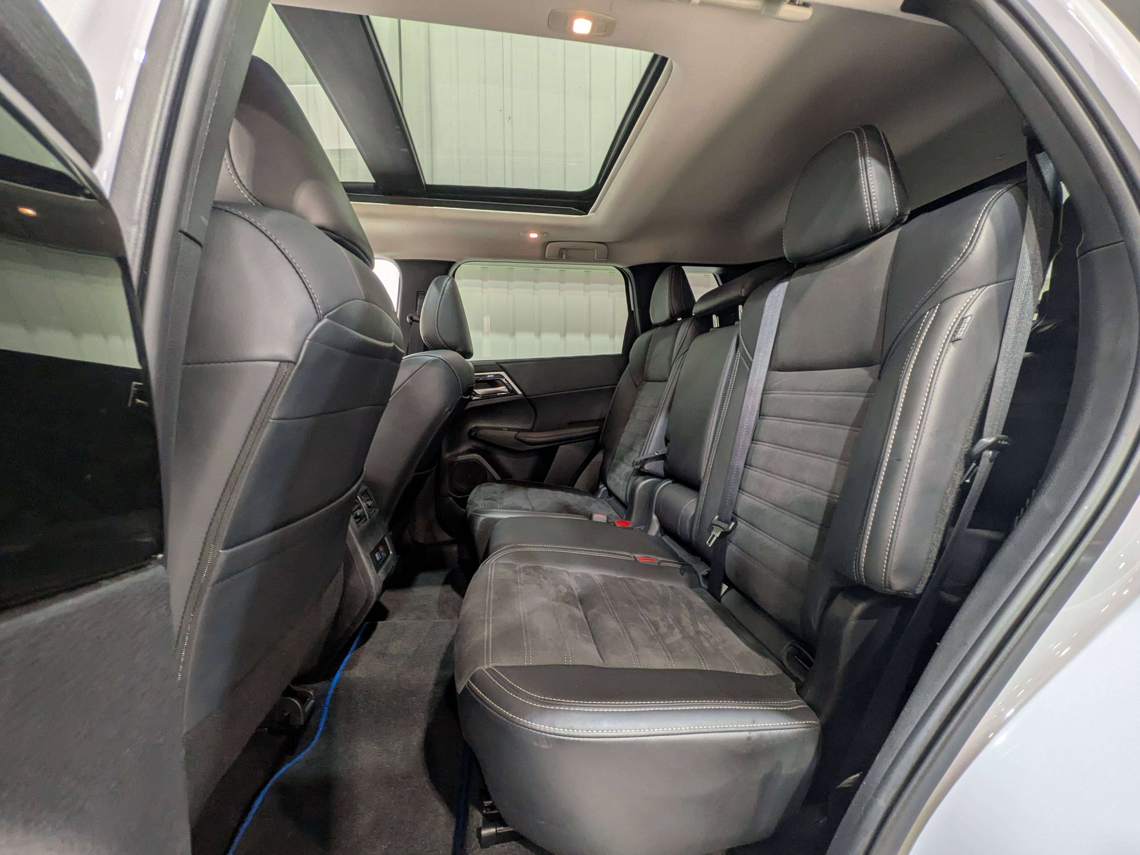 Mitsubishi Outlander 2025