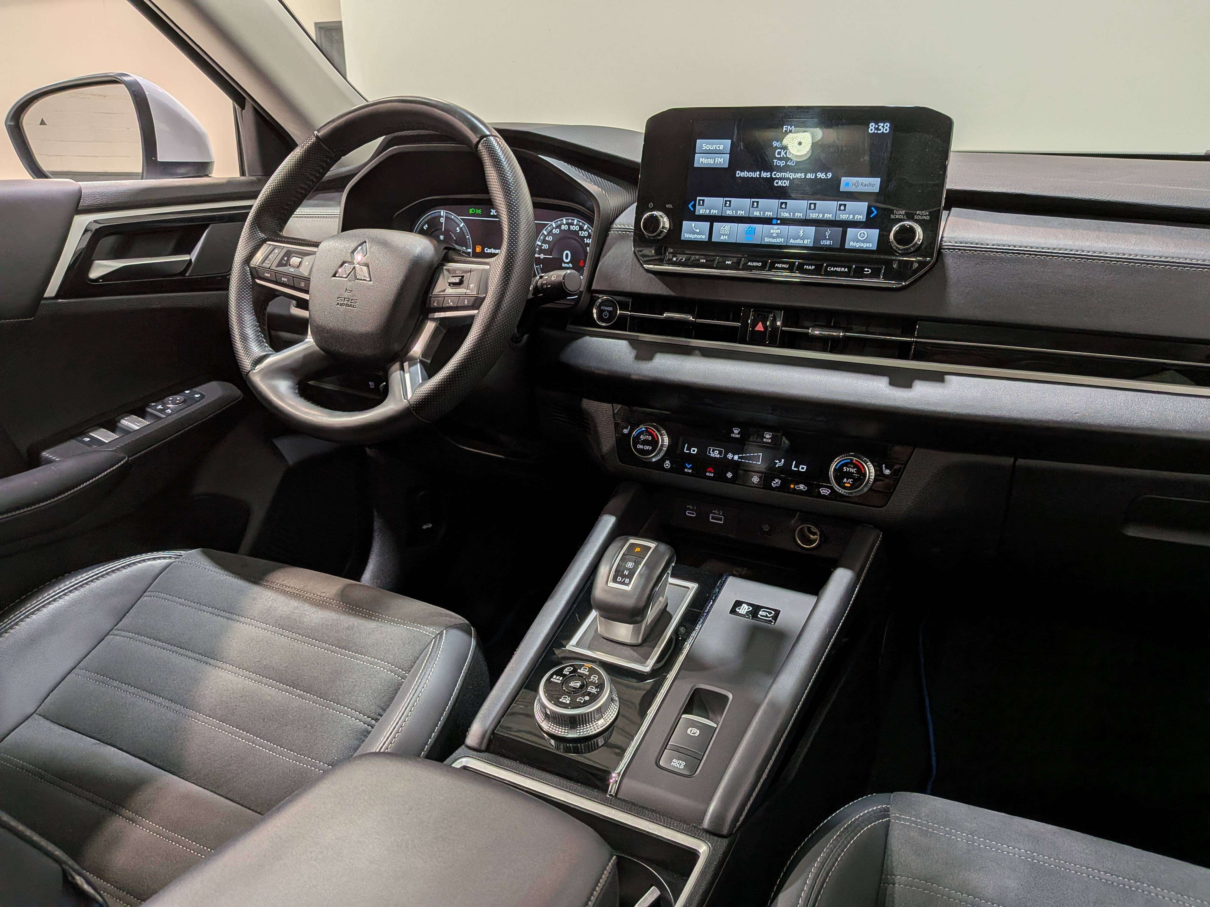 Mitsubishi Outlander 2025