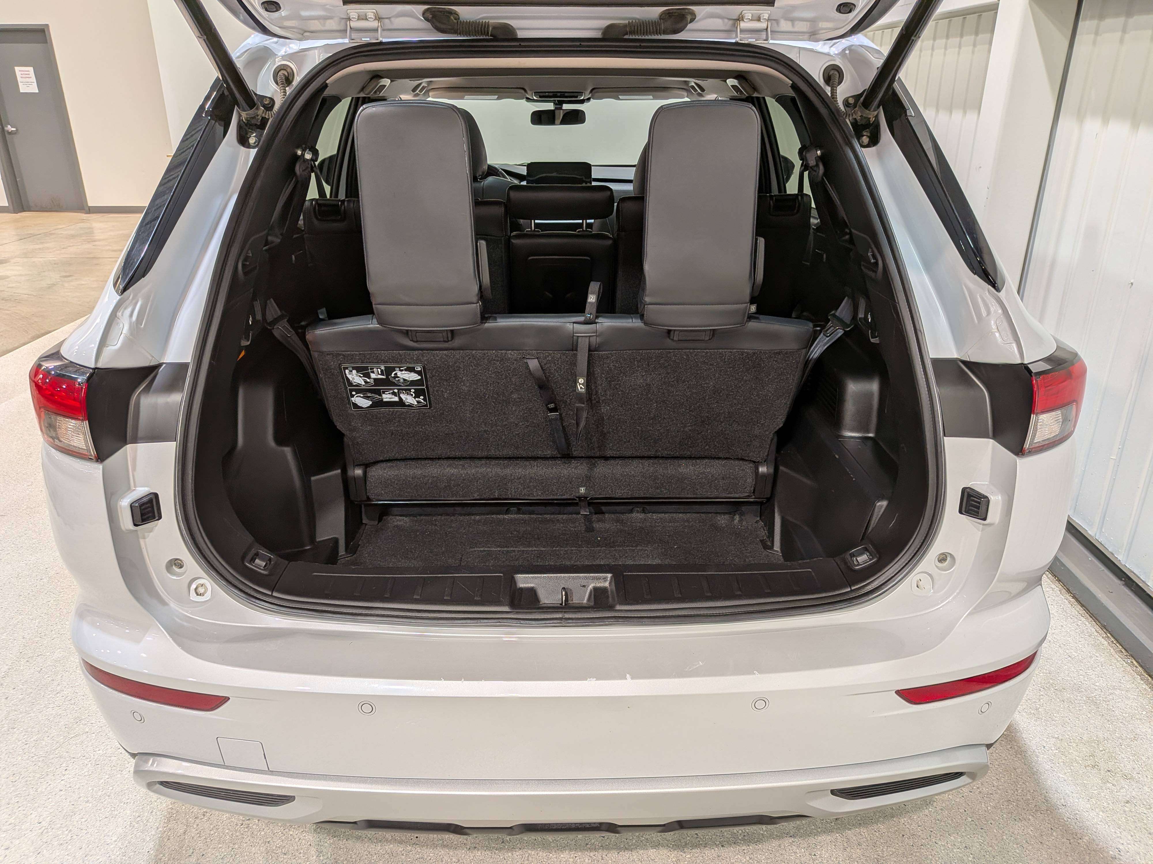Mitsubishi Outlander 2025