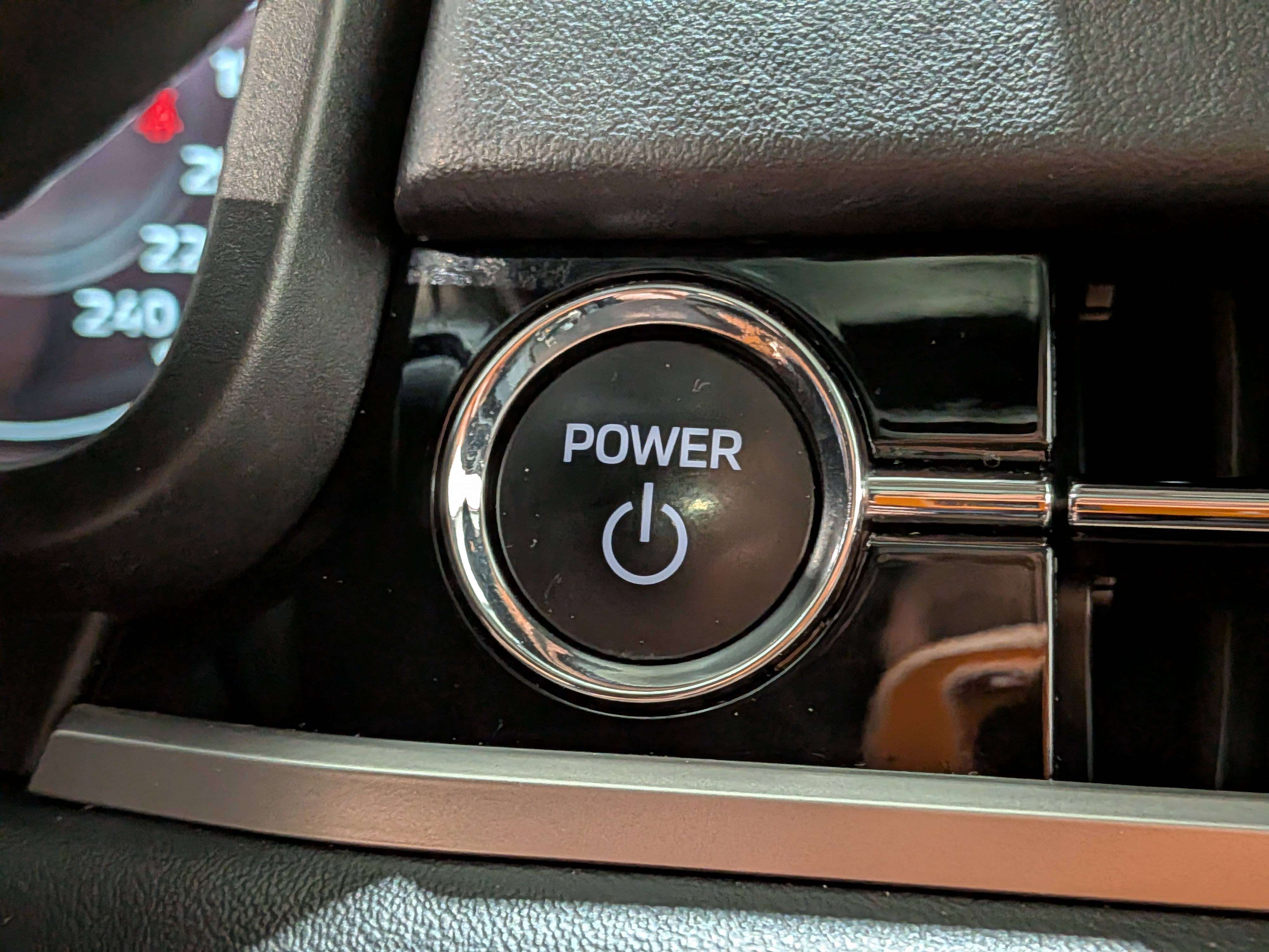Mitsubishi Outlander 2025