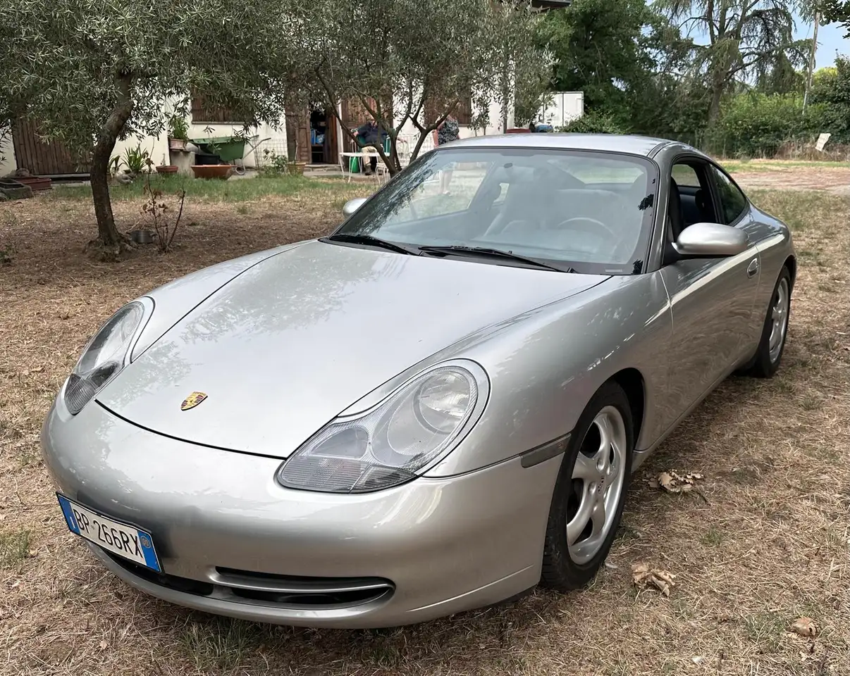 Porsche 911 IV Carrera 996 Coupe Coupe 3.4 Carrera, foto 1