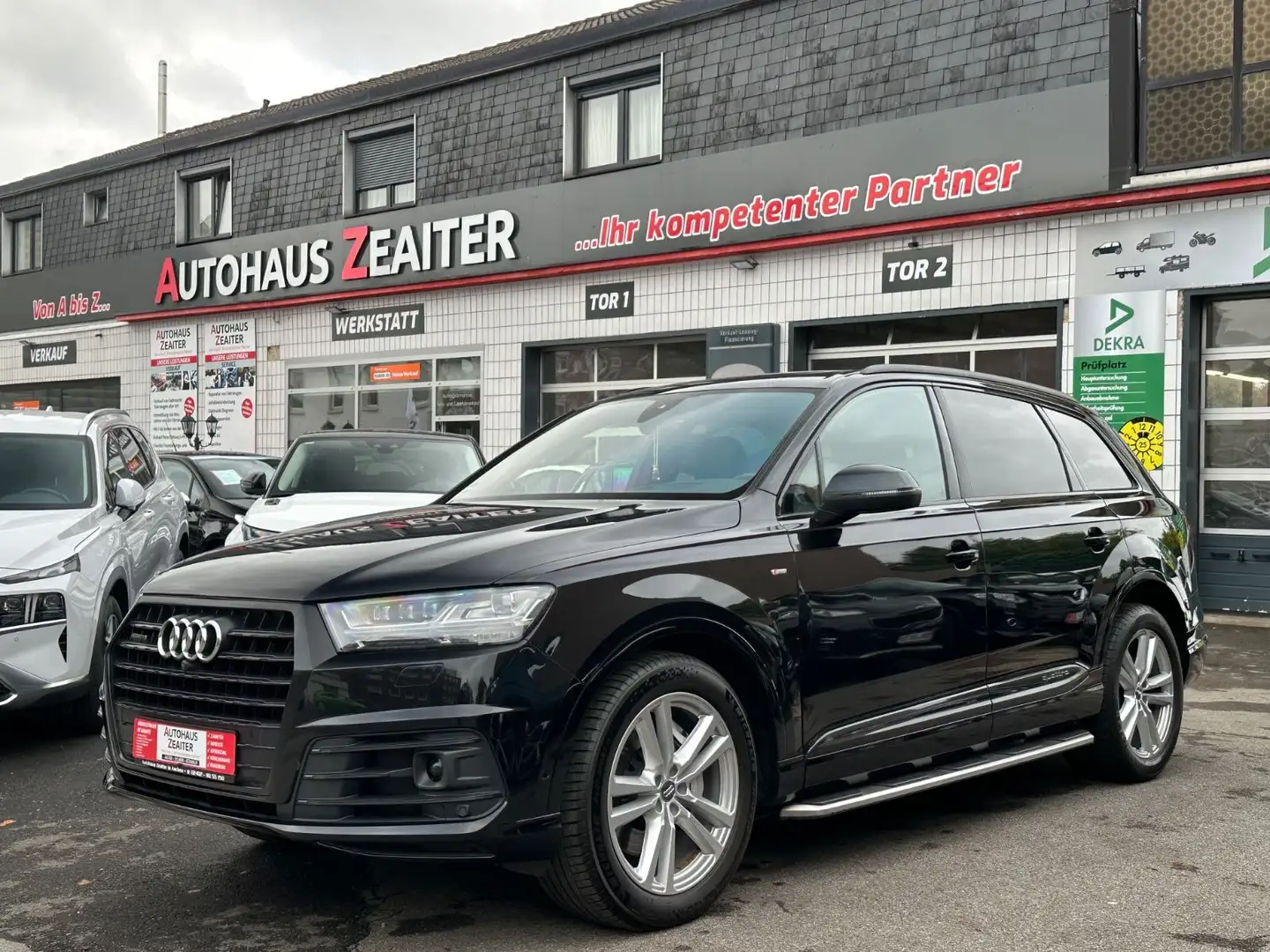 Audi Q7 50 TDI quattro *SLine* Noir - 1